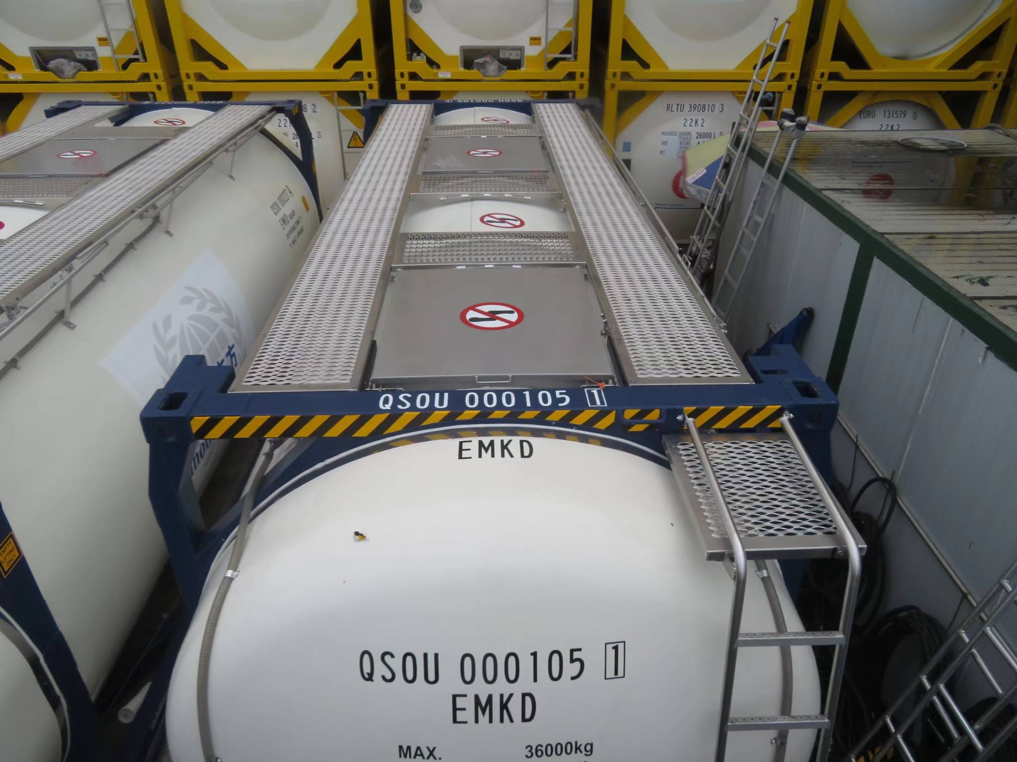 Танк-контейнер Т11 SWAP объём 35м3 с утеплителем и подогревом, новый — фото 4