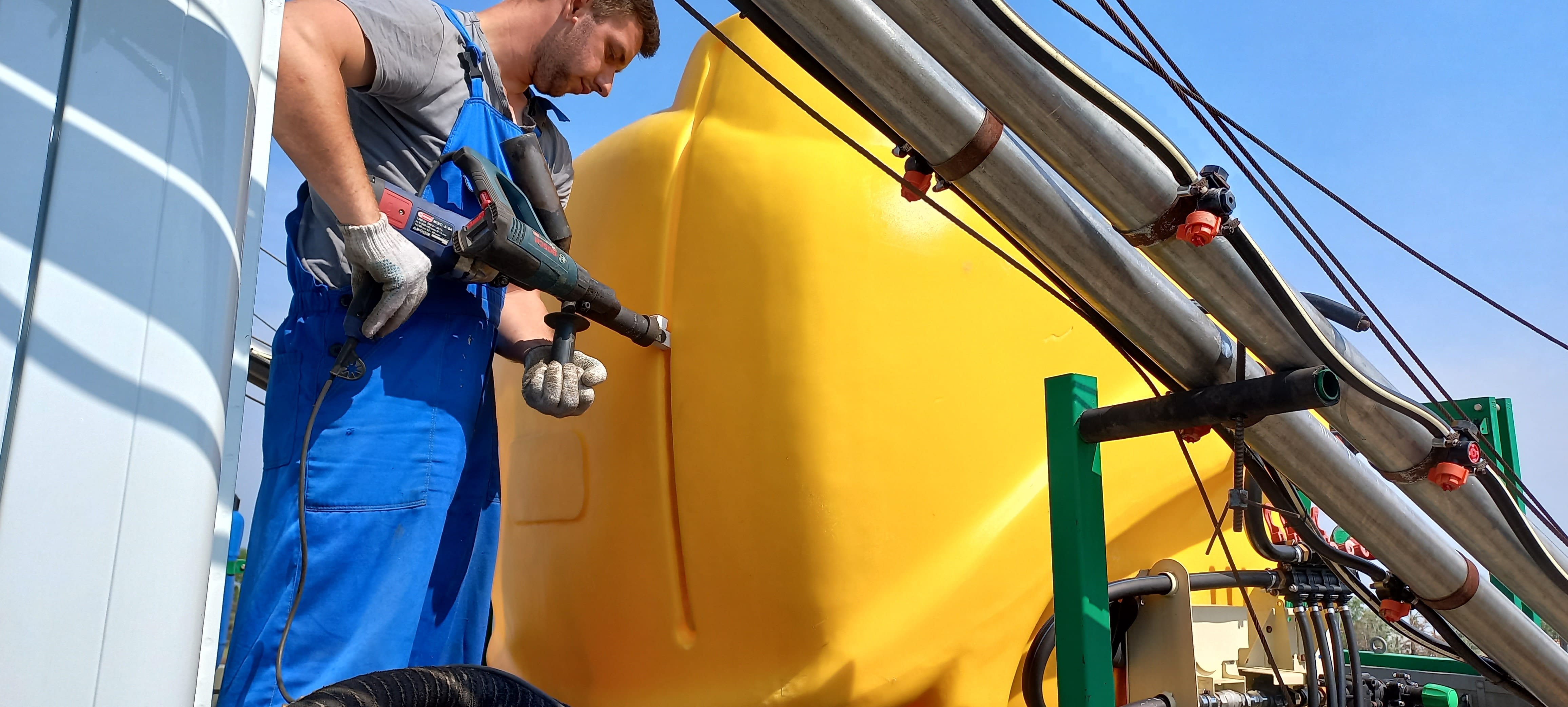 Ремонт полиэтиленовых и полипропиленовых резервуаров.