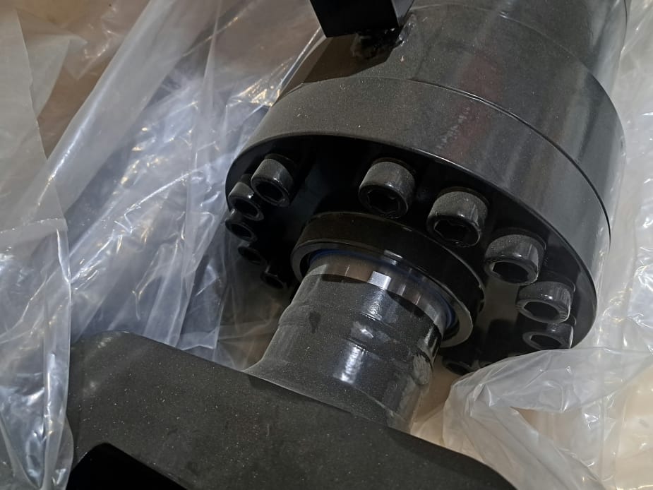 Продам Цилиндр подъёма стрелы — фото 4