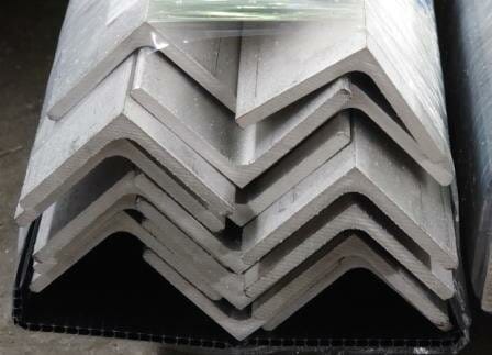 Угол нержавеющий горячекатаный равнополочный  AISI 316L 50х50х5.0