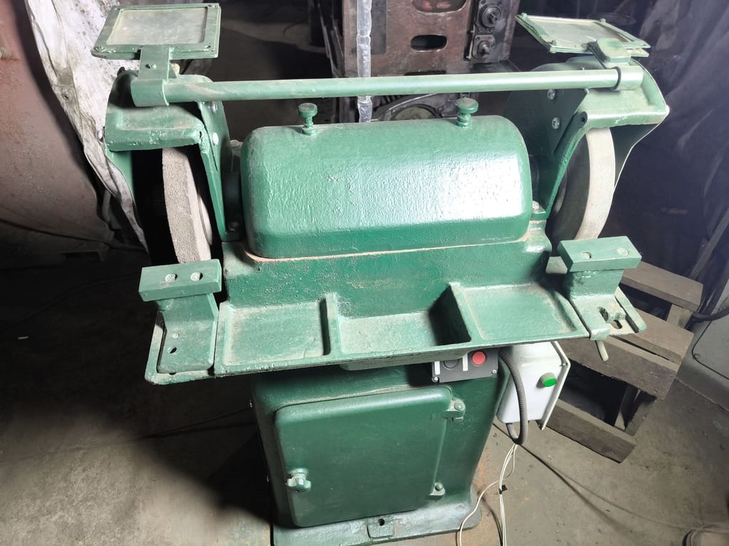 Станок точильно-шлифовальный (наждак) продам — фото 4