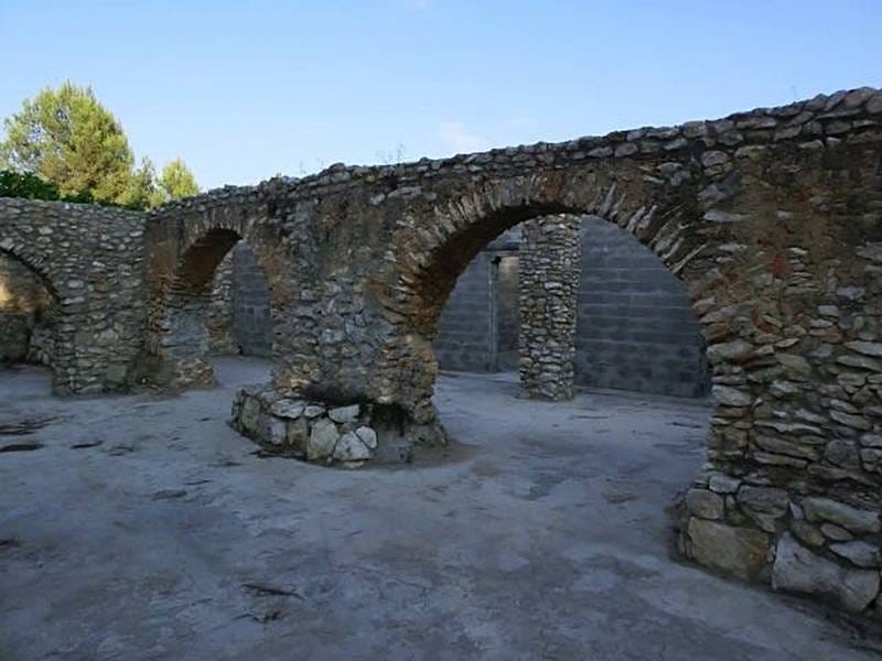 ПОМЕСТЬЕ С ВИНОГРАДНИКАМИ В ИСПАНИИ — фото 40