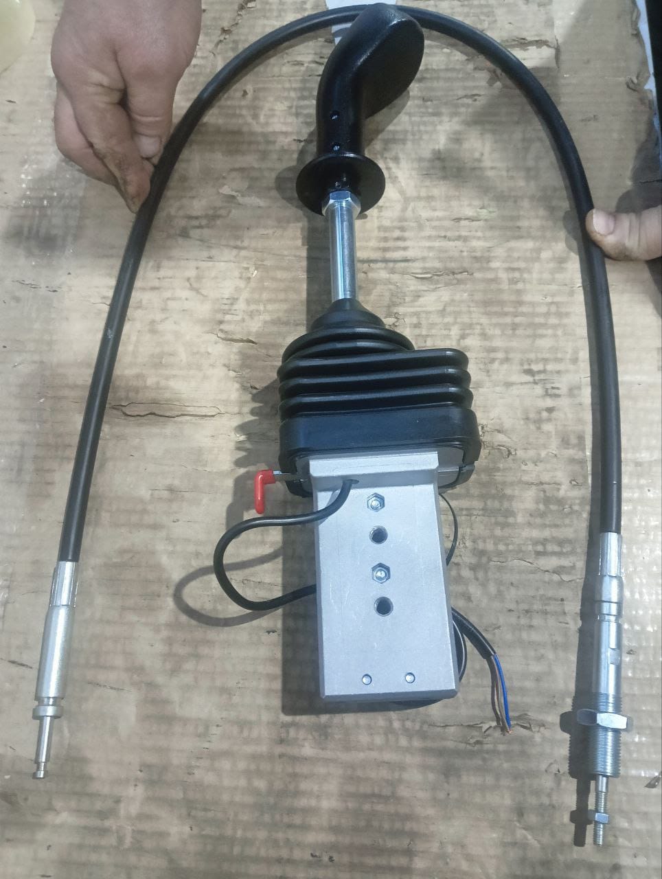 Джойстик управления гидрораспределителем SEMERFIL (Италия) для спецтехники — фото 12