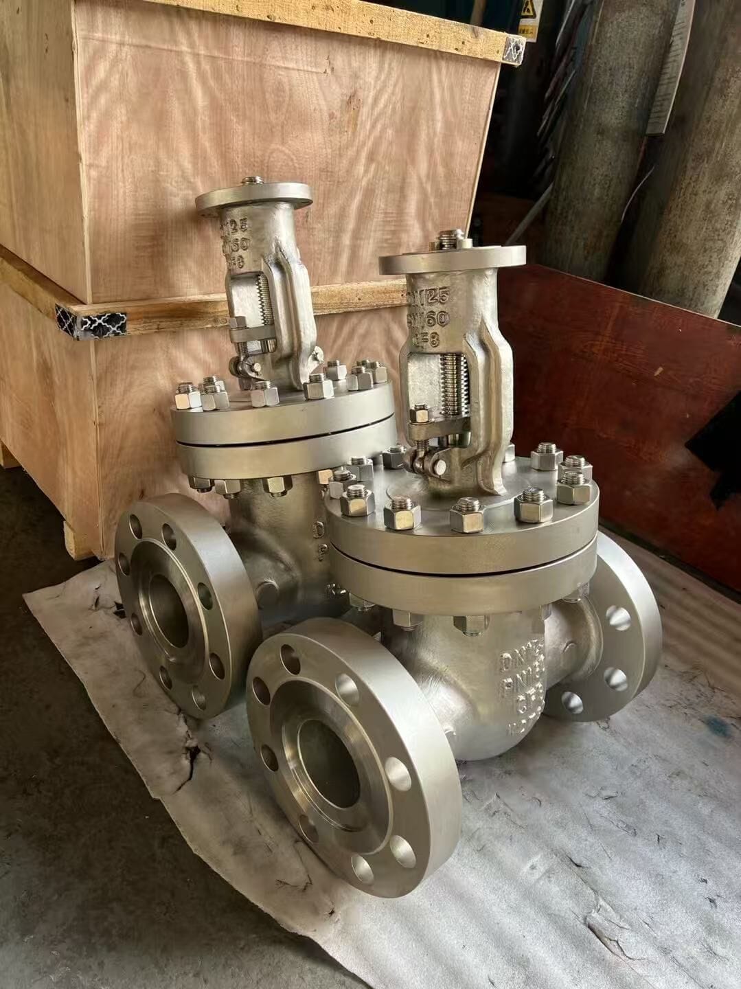 Задвижки клиновые нержавеющие 31нж45нж ру160 ду150