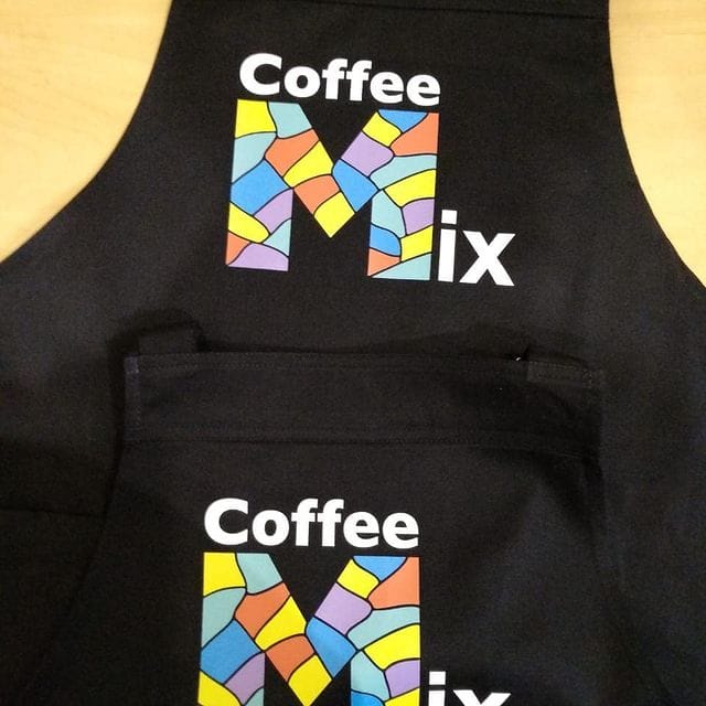 Типография ЮВАО +7(495)5054743 СВАО +7(495)7403558 Печать на одежде. Широкоформатная и УФ печать. Рекламные конструкции: Стенды. Вывески. Указатели. Баннеры. Наклейки. Таблички. Щтендеры — фото 9