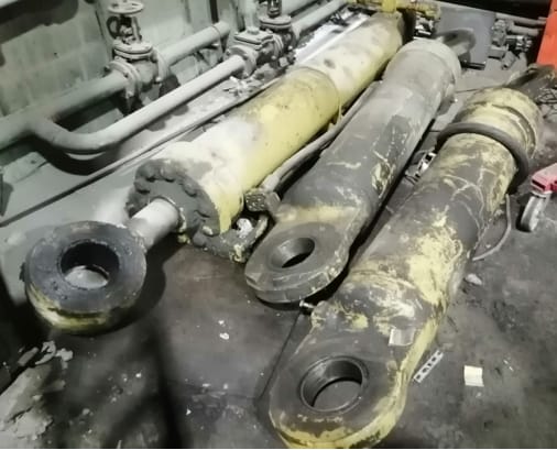 Продам Запасные части для погрузчика CAT 992G бу — фото 9
