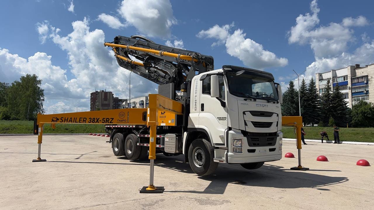 Автобетононасос SHAILER 38X-RZ на шасси ISUZU 6x4
