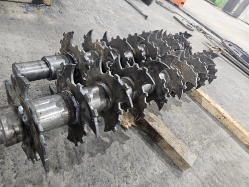 Просеивающий ковш –  оптимальное решение для сепарации материалов — фото 6