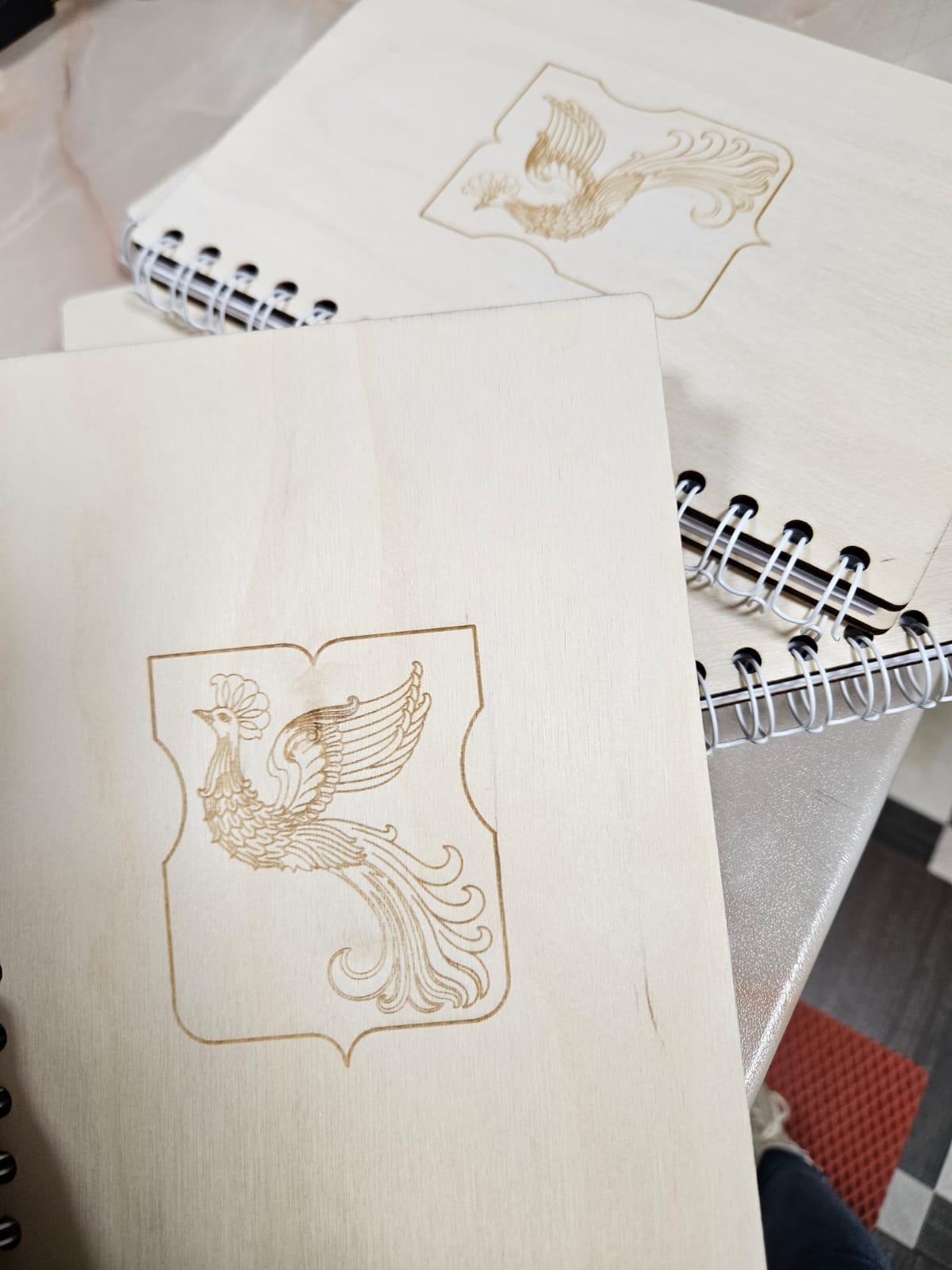 Типография ЮВАО +7(495)5054743 СВАО +7(495)7403558 Печать на одежде. Широкоформатная и УФ печать. Рекламные конструкции: Стенды. Вывески. Указатели. Баннеры. Наклейки. Таблички. Щтендеры — фото 35