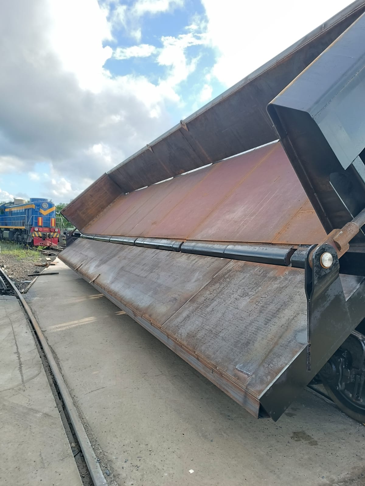 Новые запчасти для думпкаров 2ВС105 — фото 7