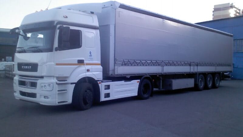 П/прицеп шторный Kassbohrer XS - 1,2 млн с НДС.  Тягач + п/прицеп = 4 млн с НДС. Поменяем на деловую нержавейку.