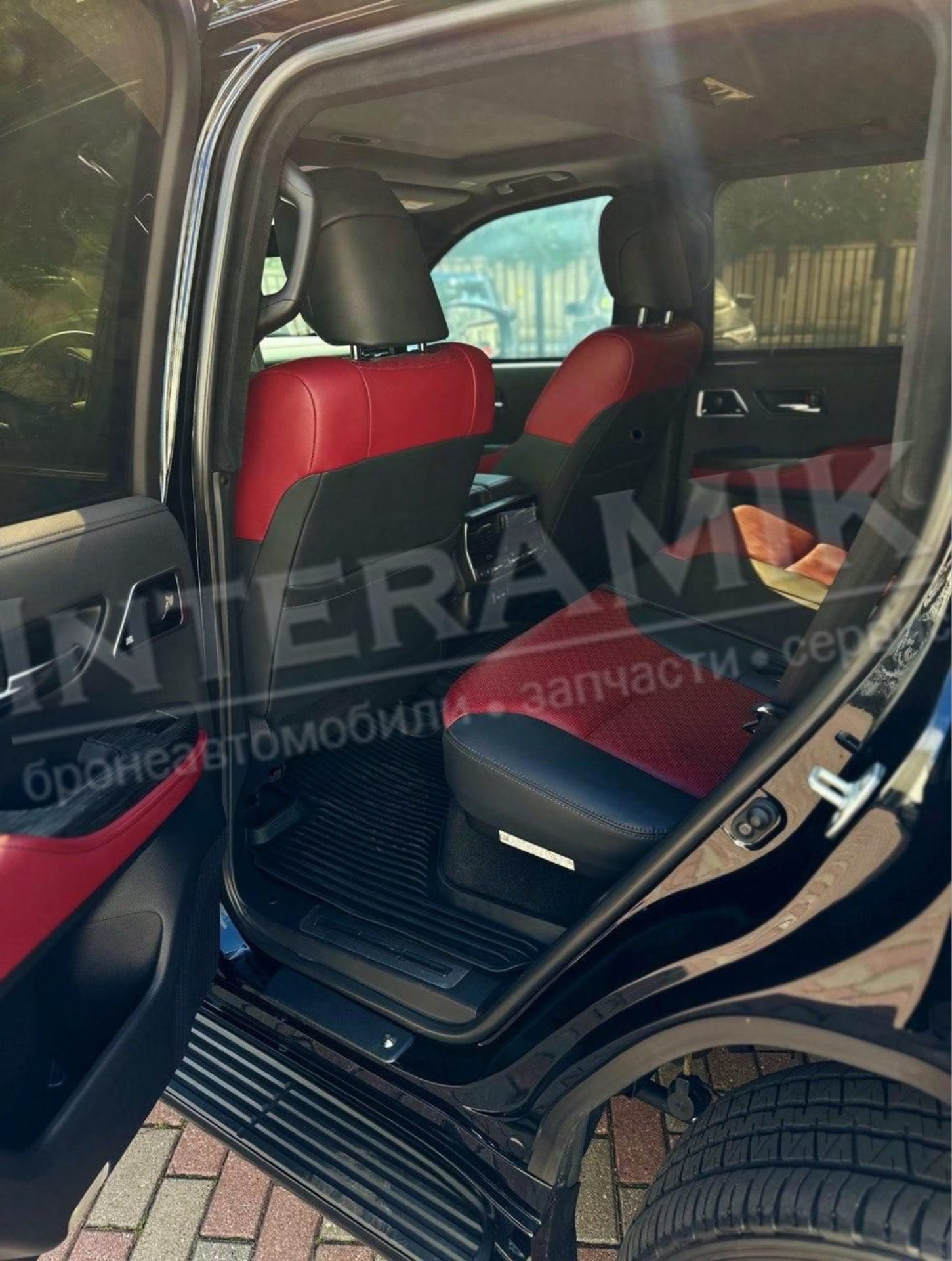 Бронированный Toyota Land Cruiser 300 (B6/B7) — фото 3