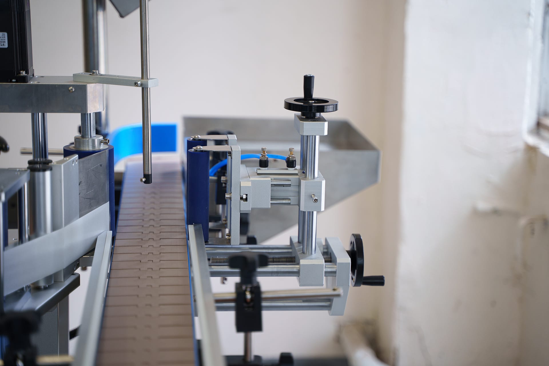 Комплект этикетировочного оборудования ЭМ05.05 — фото 2