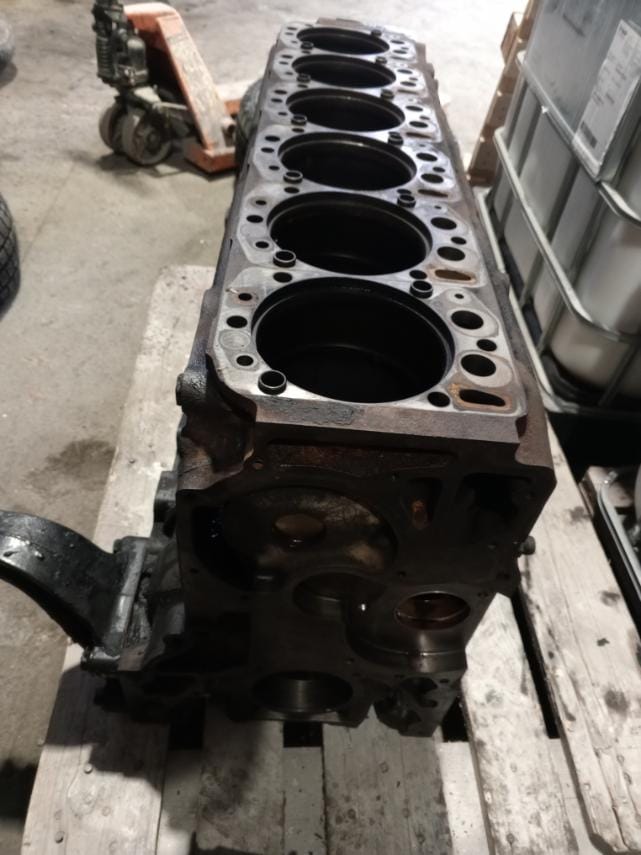 Блок цилиндров МАН на ДВС Евро-3
