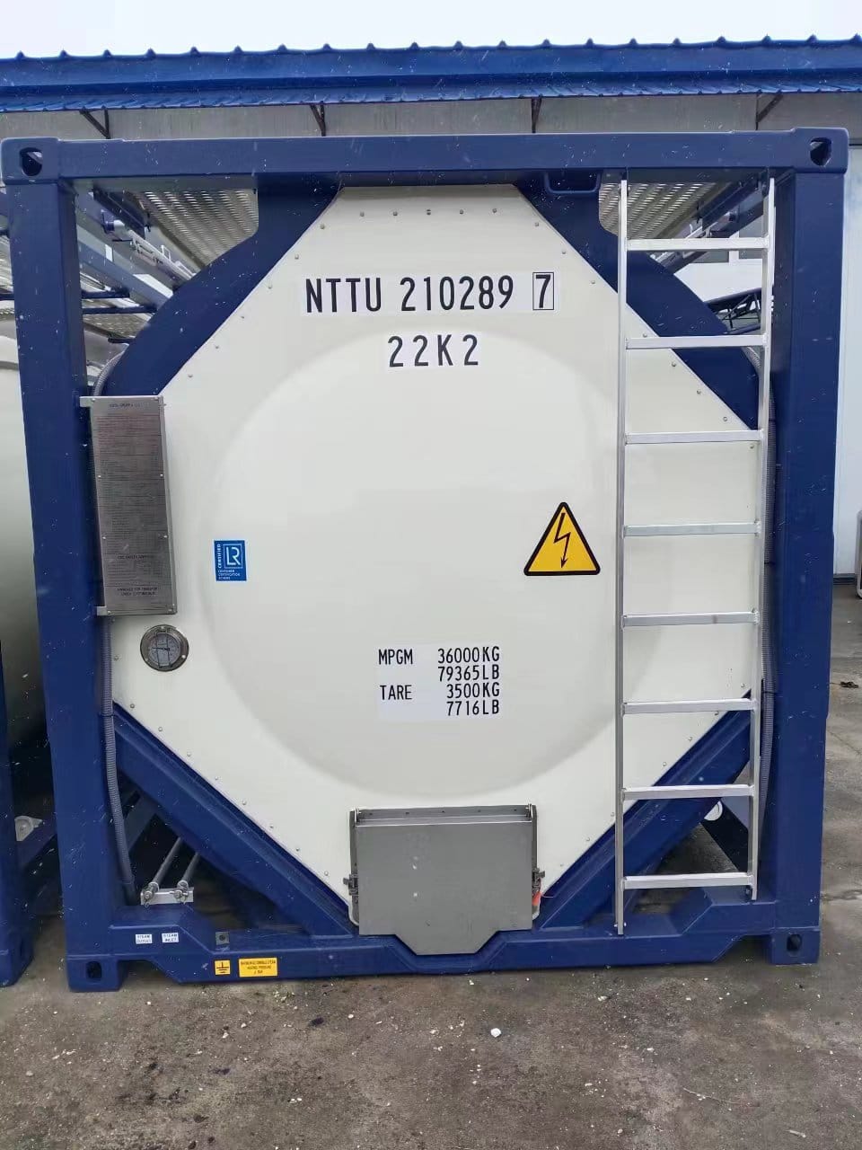 Танк-контейнер тип Т11 объём 21м3 для перевозки компонентов эмульсионных взрывчатых веществ, новый. — фото 2