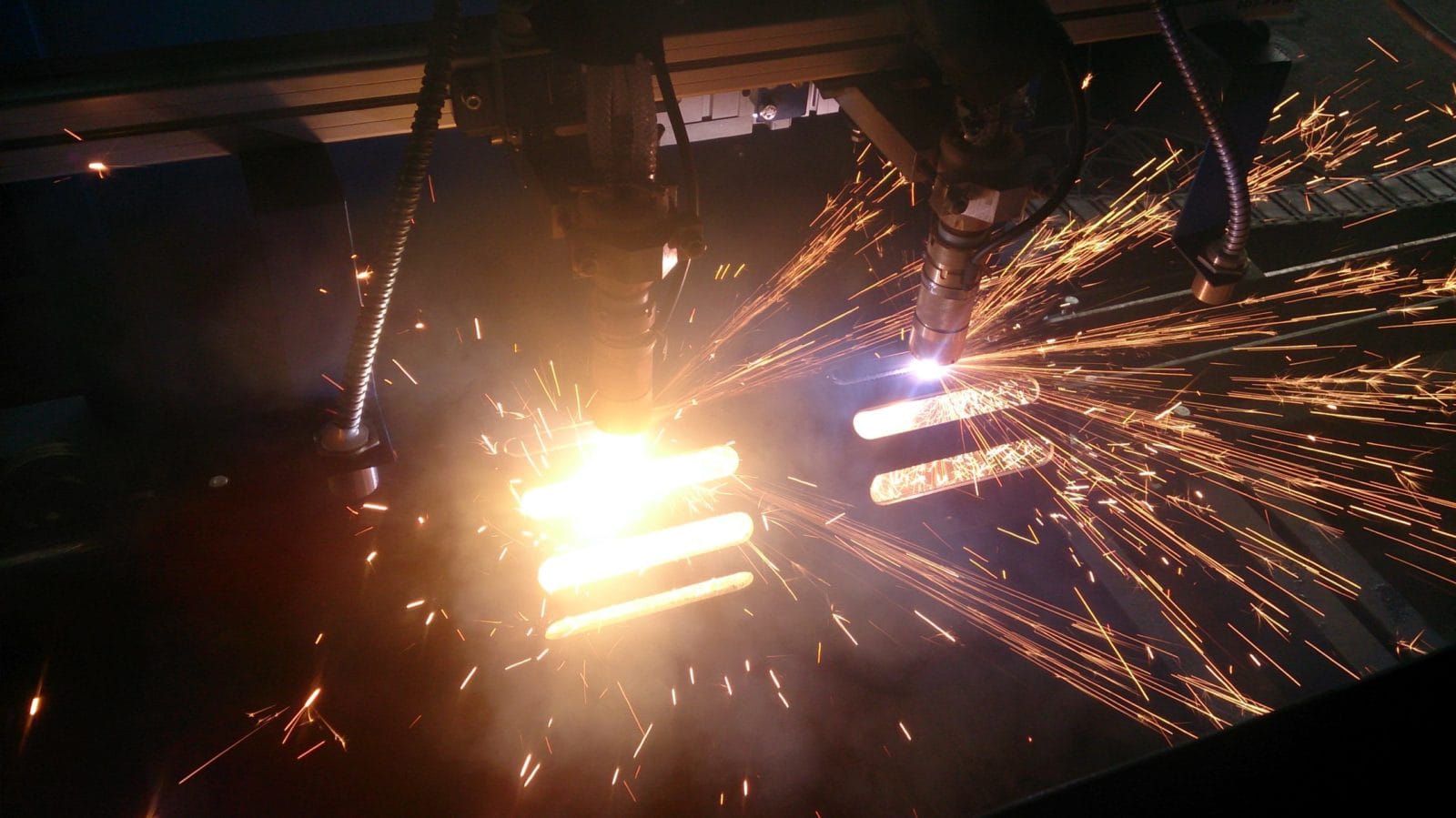 Портальная промышленная машина для резки труб с ЧПУ «Сектор» з-да Плазмамаш — фото 3