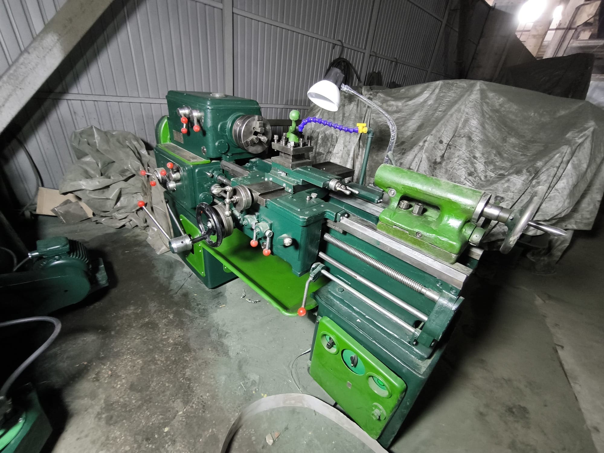 Универсальный токарно-винторезный станок 1А616 , продам