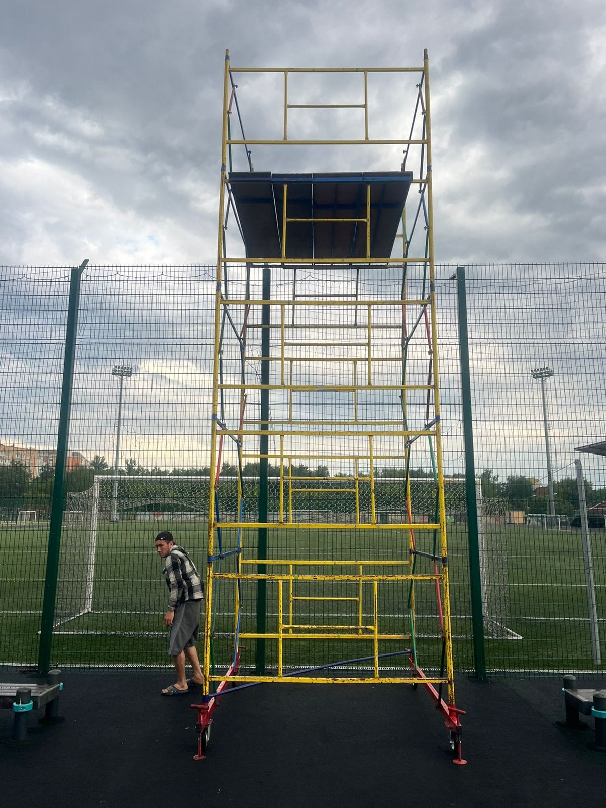 Строительные леса, рамные, бетоносмеситель — фото 5