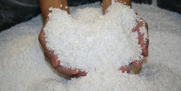 Крошка пенопласта. Дробленый пенопласт