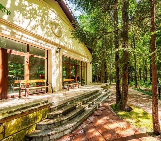 Продаю усадьбу в Подмосковье 1050 кв. м.  с участком 26 сот..  13 км.  От МКАД. — фото 3