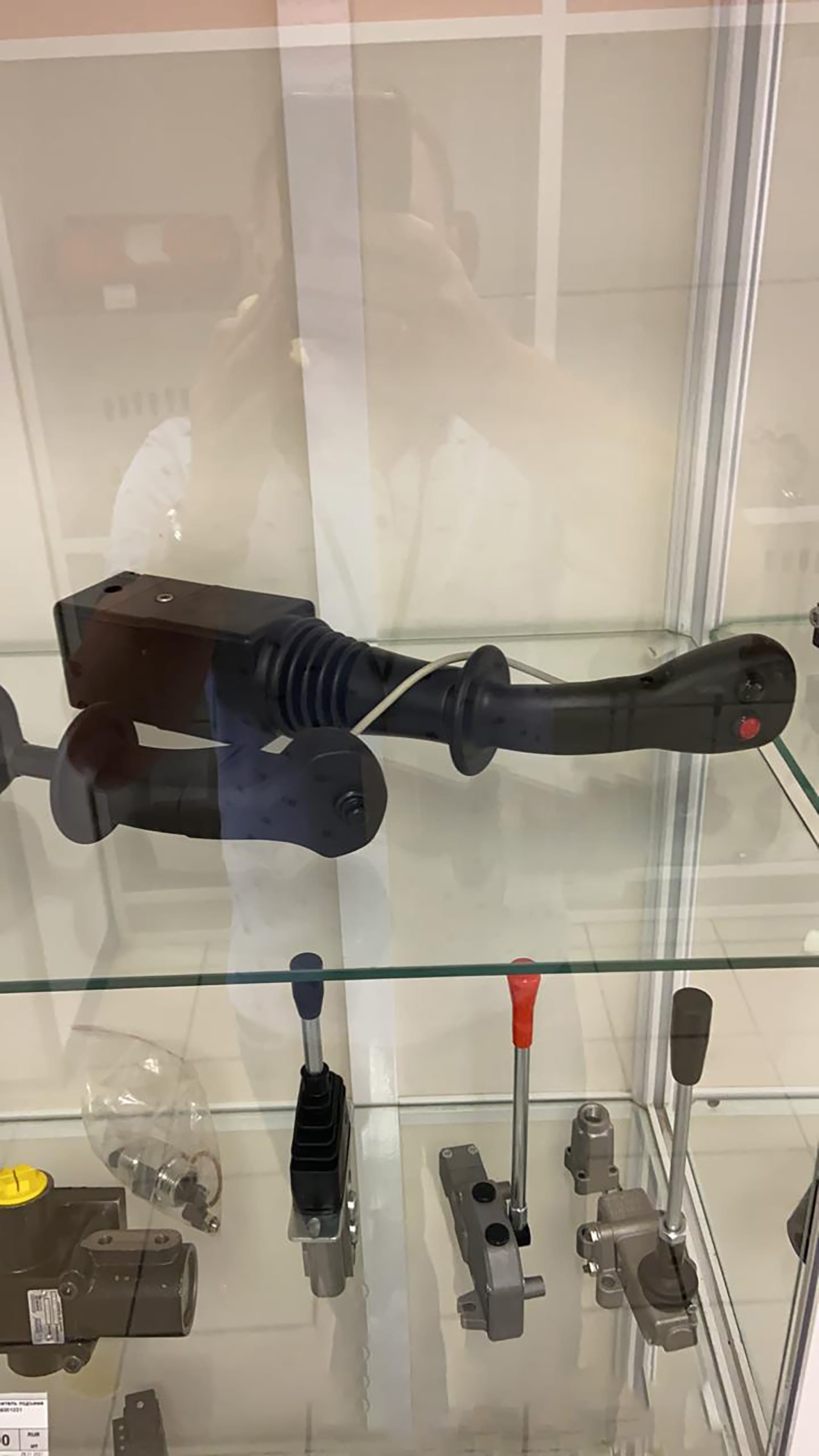 Джойстик управления гидрораспределителем SEMERFIL (Италия) для спецтехники — фото 10