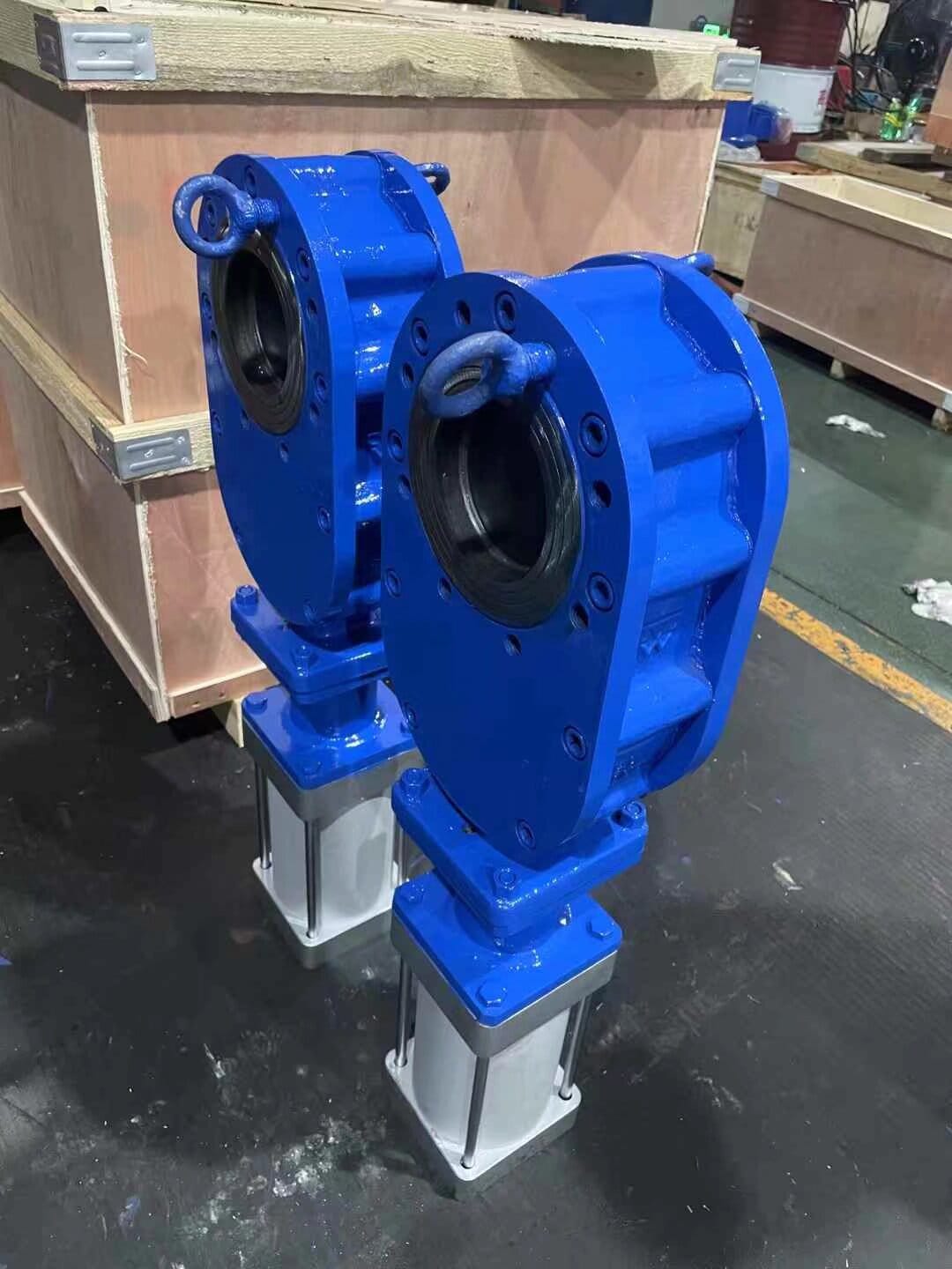 Задвижка двухдисковая межфланцевая с керамическим уплотнением с пневмоприводом — фото 2