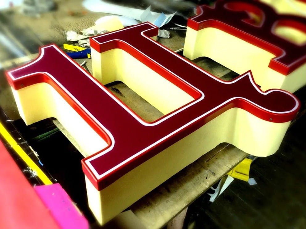 Наружные вывески