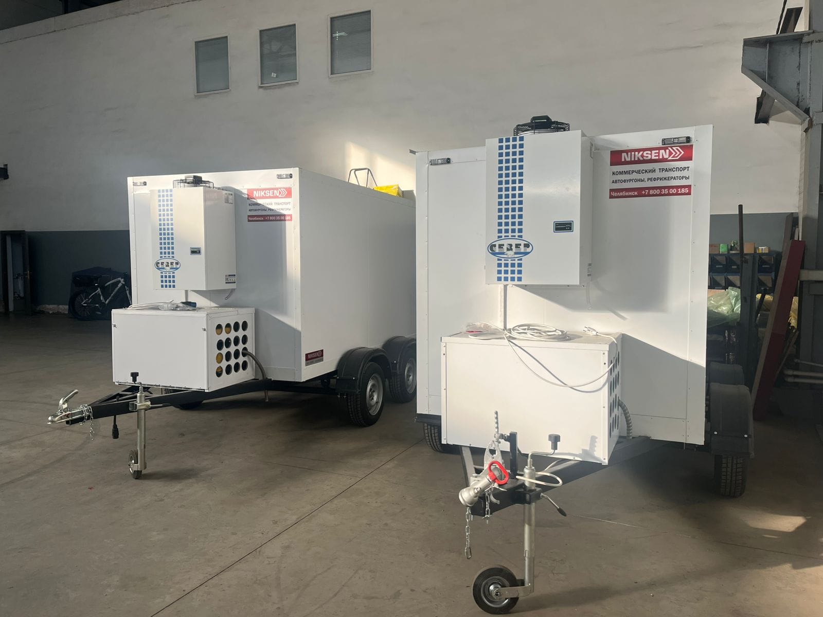 Изотермический прицеп к легковому автомобиля категории "В"