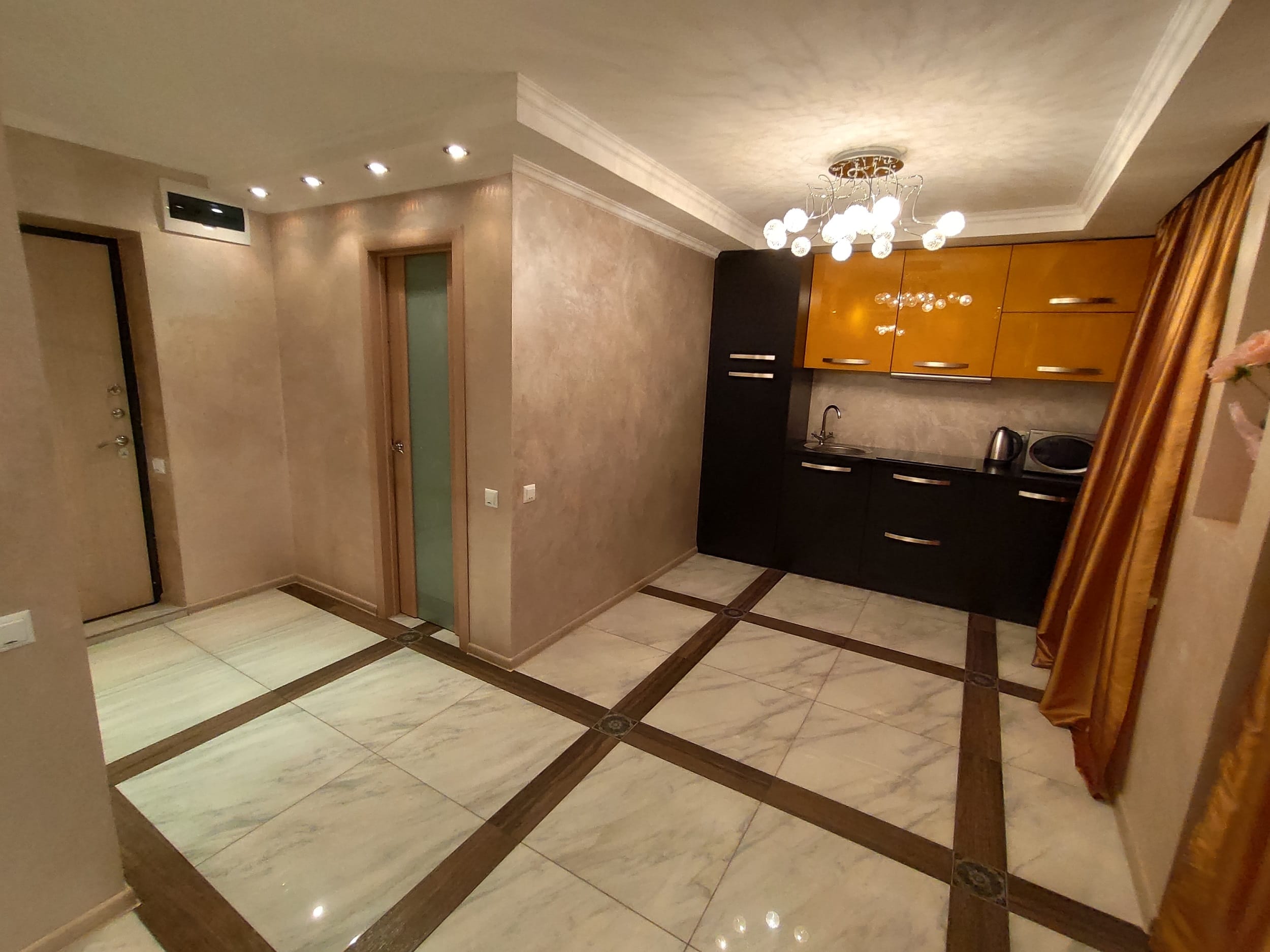 Роскошная двухкомнатная квартира-студия класса люкс c джакузи Николая Панова 50 — фото 7