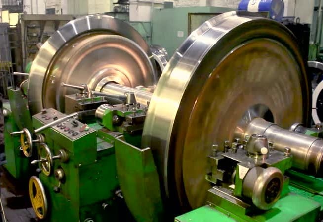 Запчасти на колёсо-токарное оборудование.