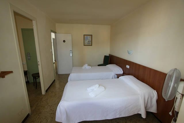 НЕБОЛЬШАЯ ГОСТИНИЦА В ИСПАНИИ — фото 14