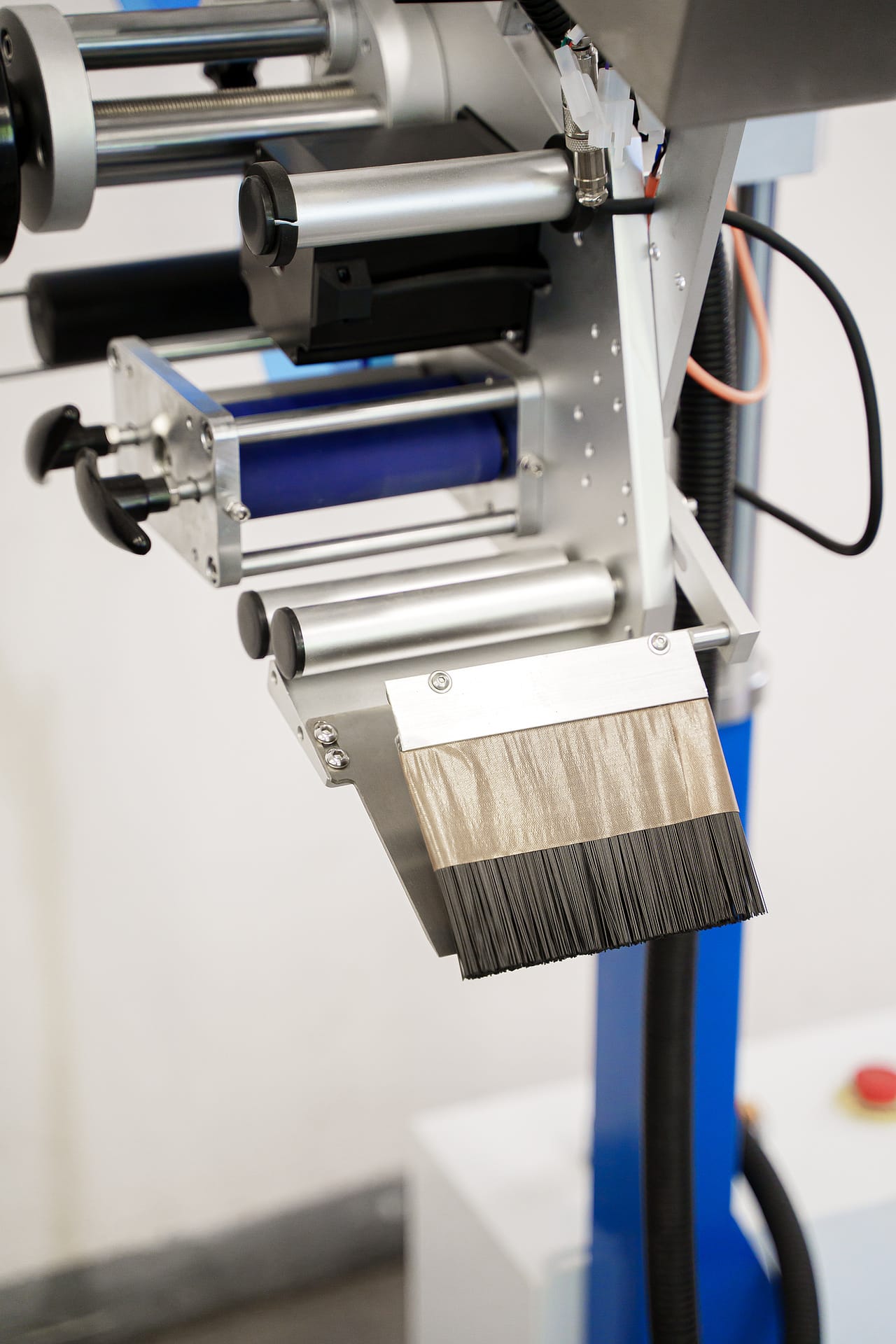 Автоматическая этикетировочная машина ЭМ04.00 — фото 3