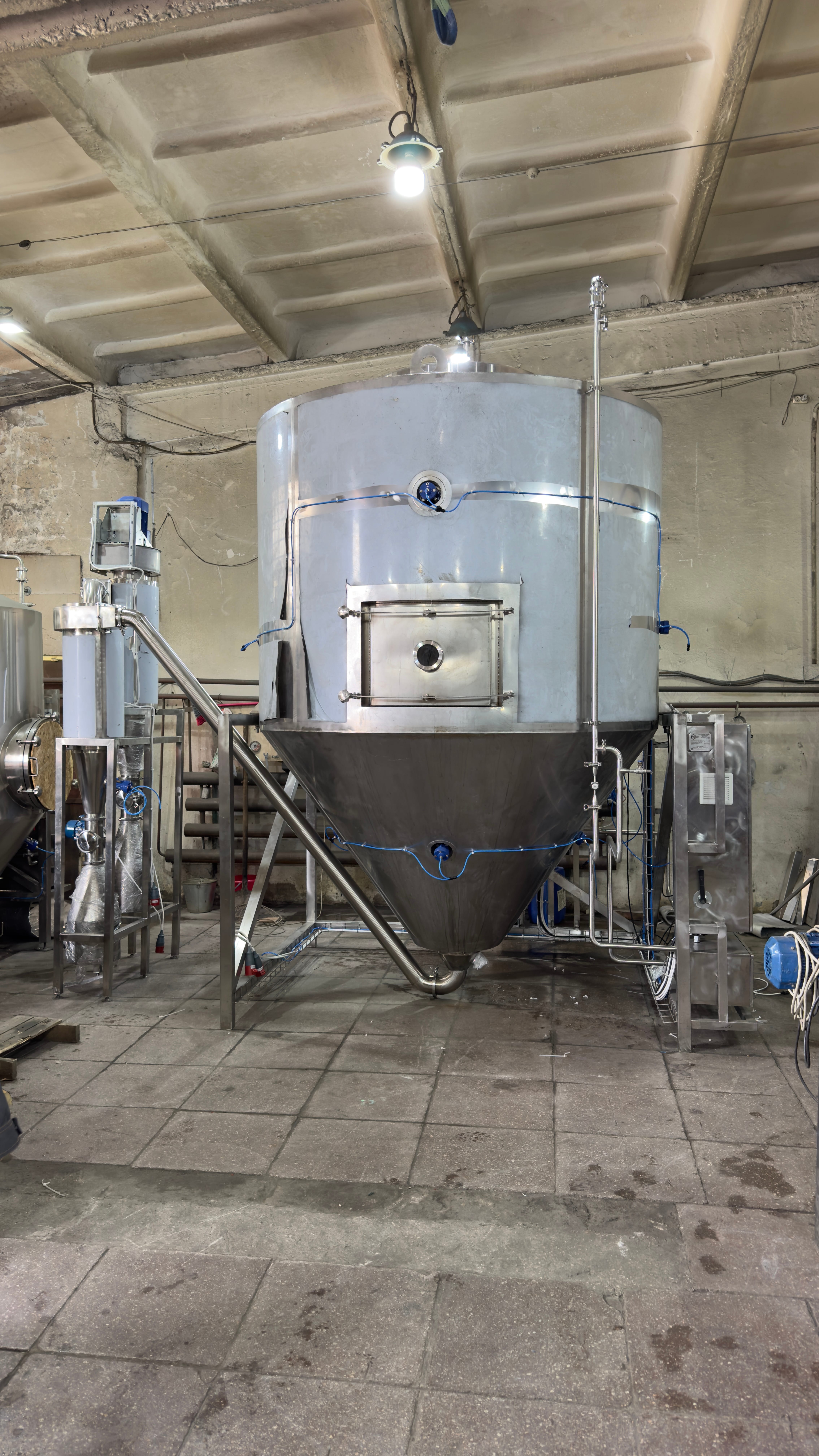 Распылительная сушка, производительностью 5-50 л/ч