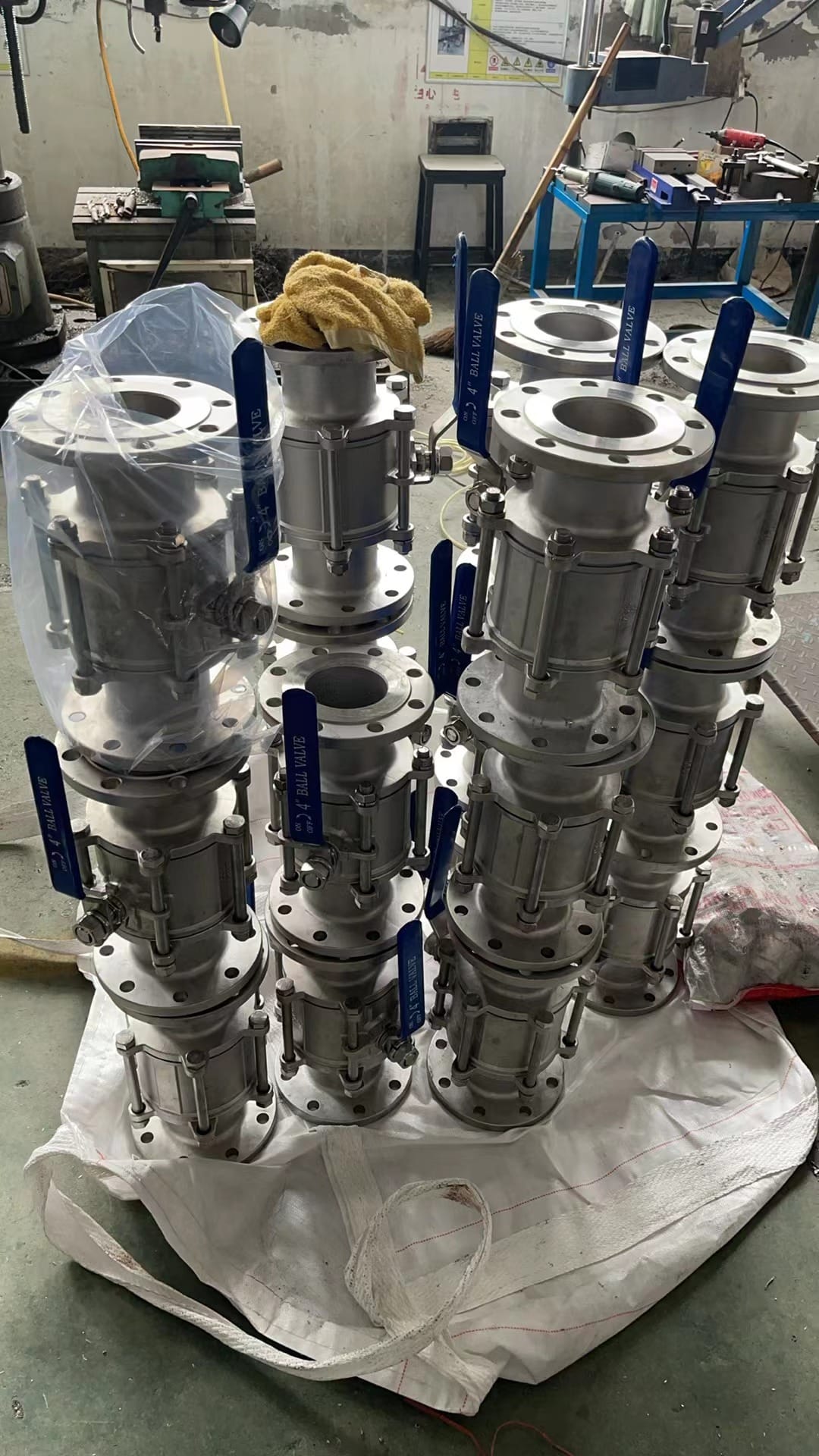 Кран шаровой трехсоставной фланцевый нержавеющий Ру16 с ручкой — фото 3