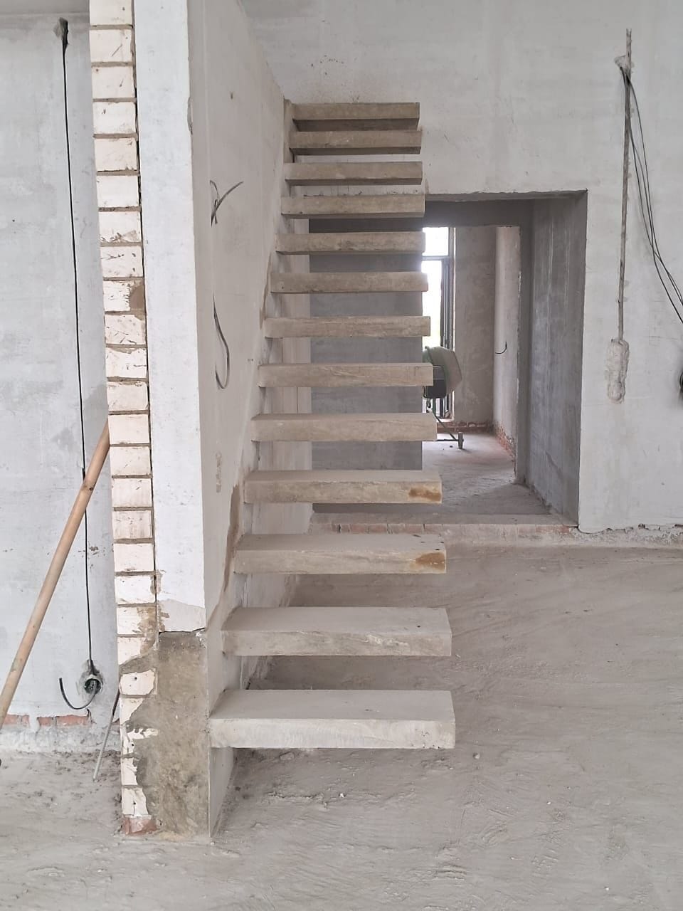 Монолитные железобетонные, бетонные лестницы