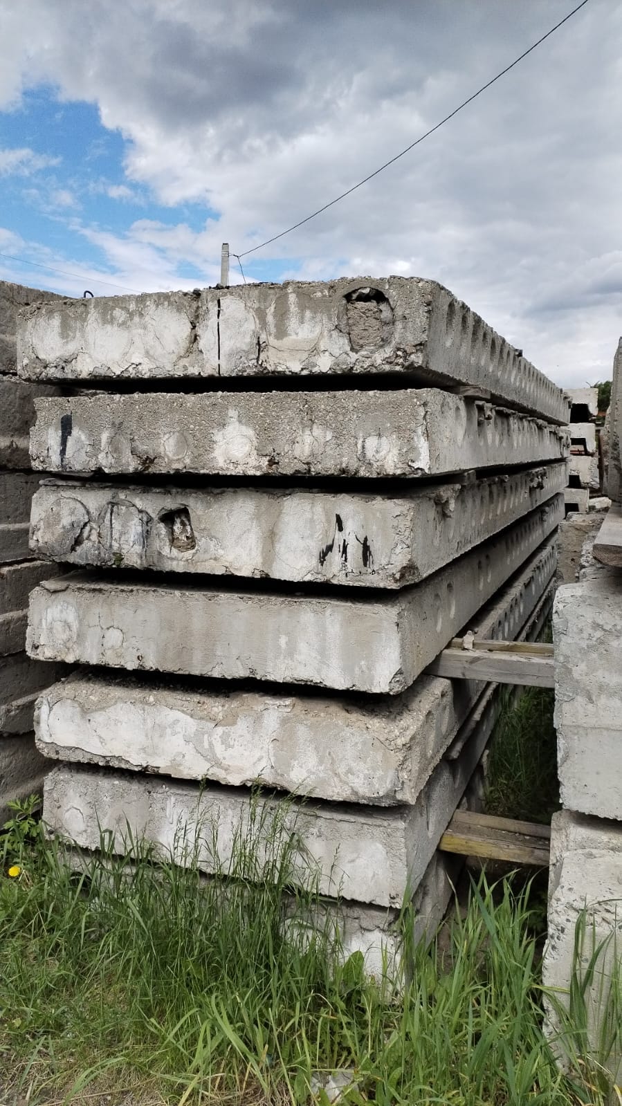 Плита перекрытия пустотная почти НОВАЯ