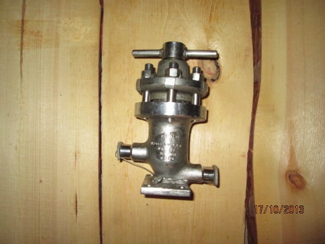 Клапан запорный КЗ26362, КЗ26370, МА44076, НГ26524, НГ26526, СМ23157, У29162, УФ23032, УФ28018, наличие и цены: