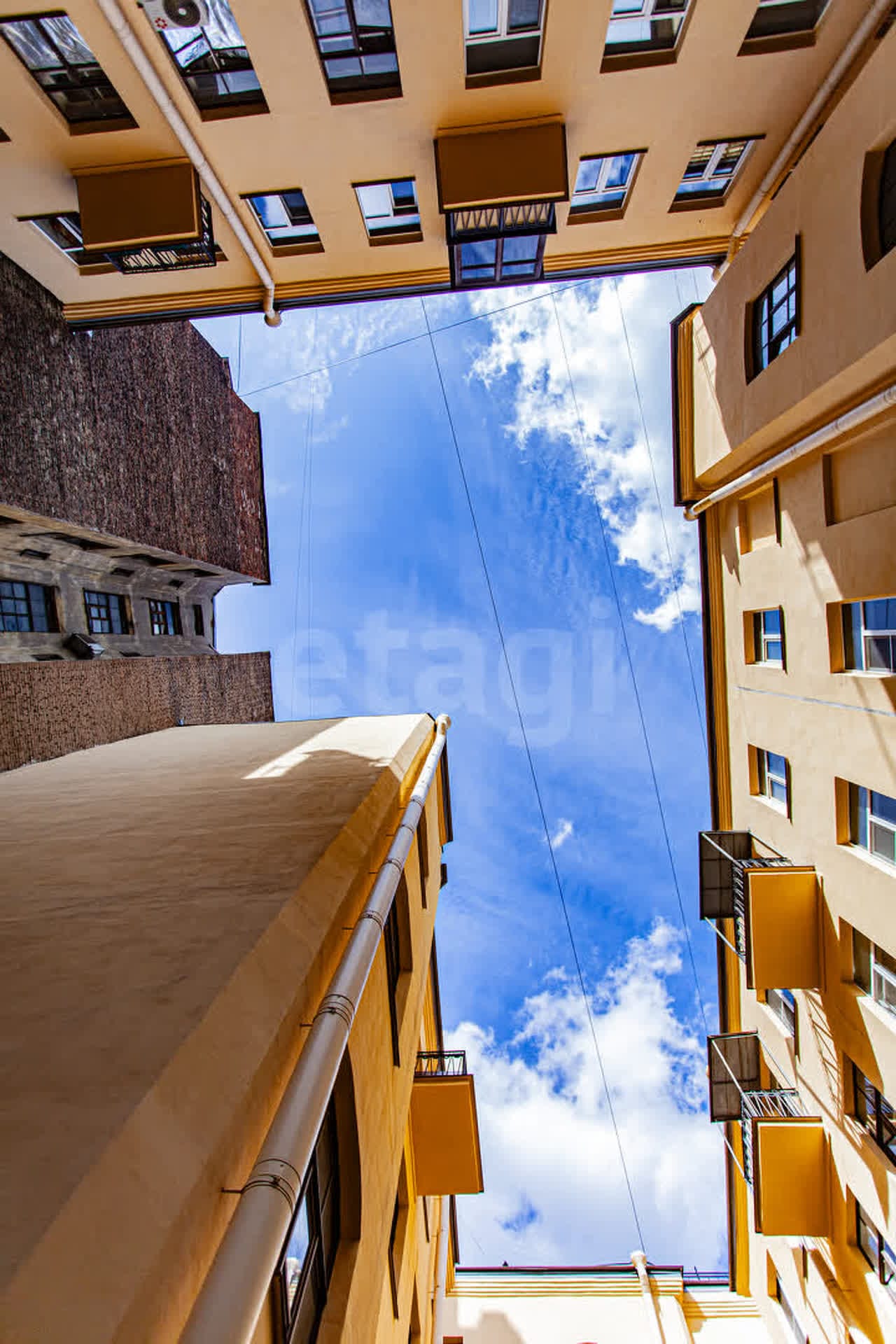 ПРОДАМ уютную 2-х комнатную квартиру площадью 56 м.кв. (высокий бельэтаж в 4-х этажном доме) ОТ ВЛАДЕЛЬЦА, СФК, в исторической части Васильевского Острова по адресу: 1-я линия ВО, 24 Репина ул., 25 — фото 5