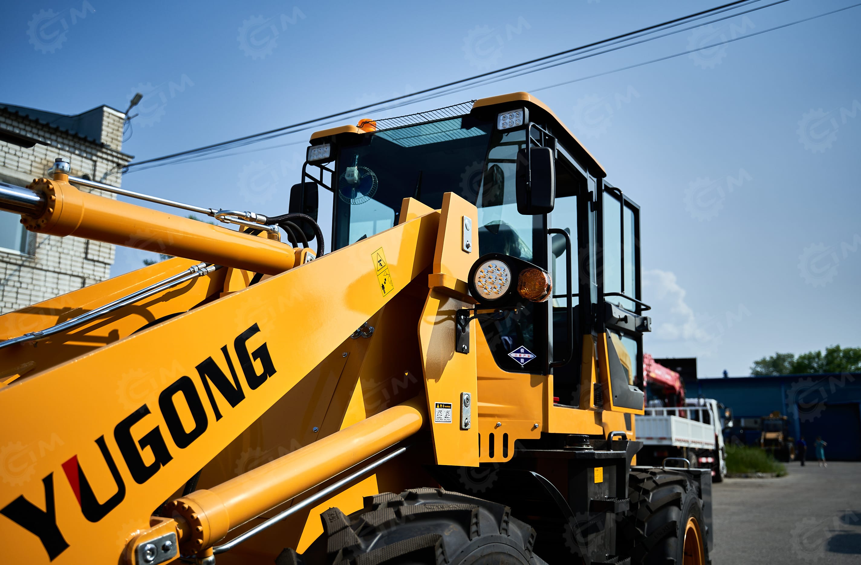 Фронтальный погрузчик YUGONG ZL30 быстросъем — фото 5