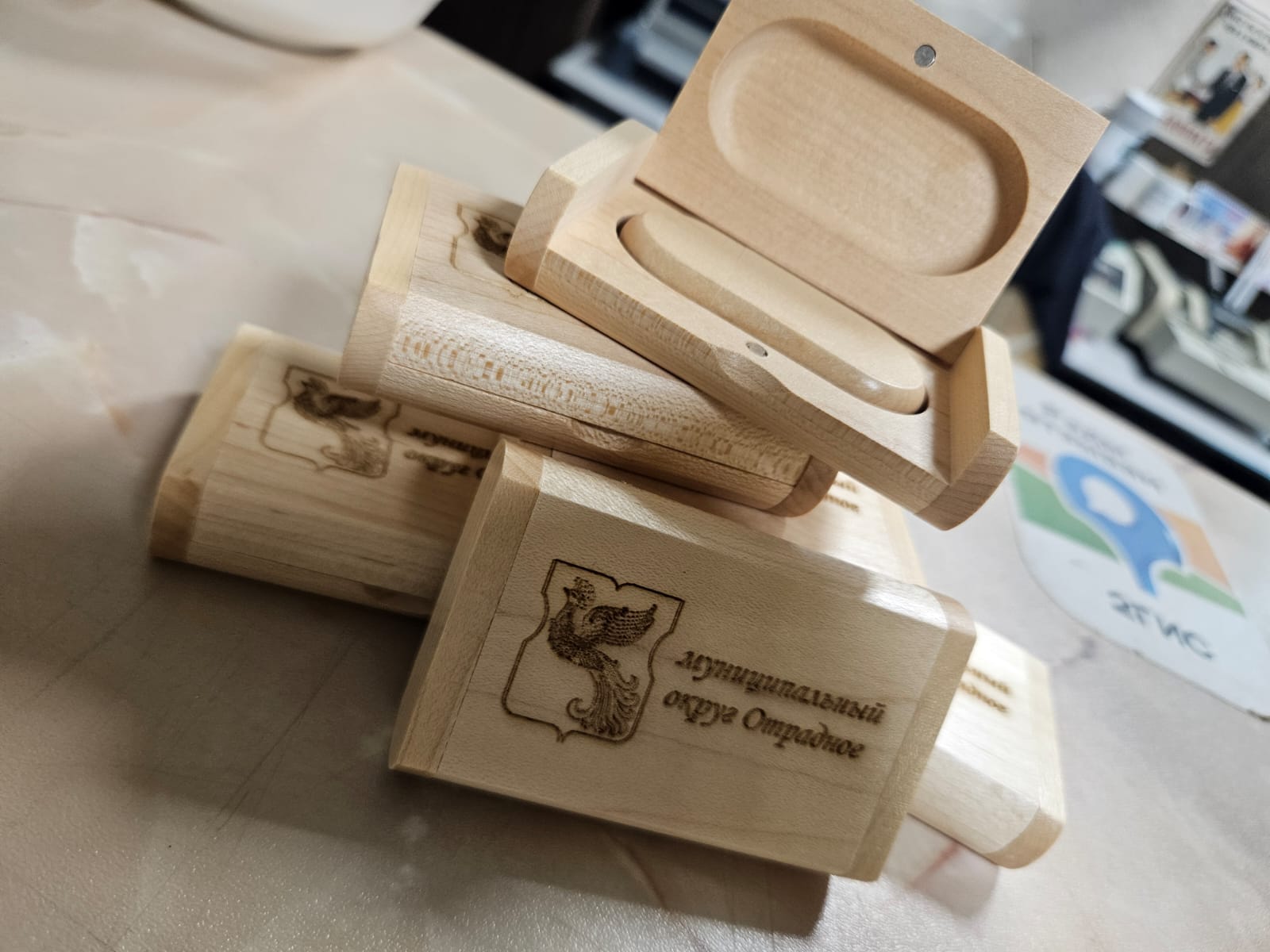 Многофункциональная оперативная типография. Копицентр. Переплет дипломов. Широкоформатная печать. Фотопечать. Печать на одежде — фото 8