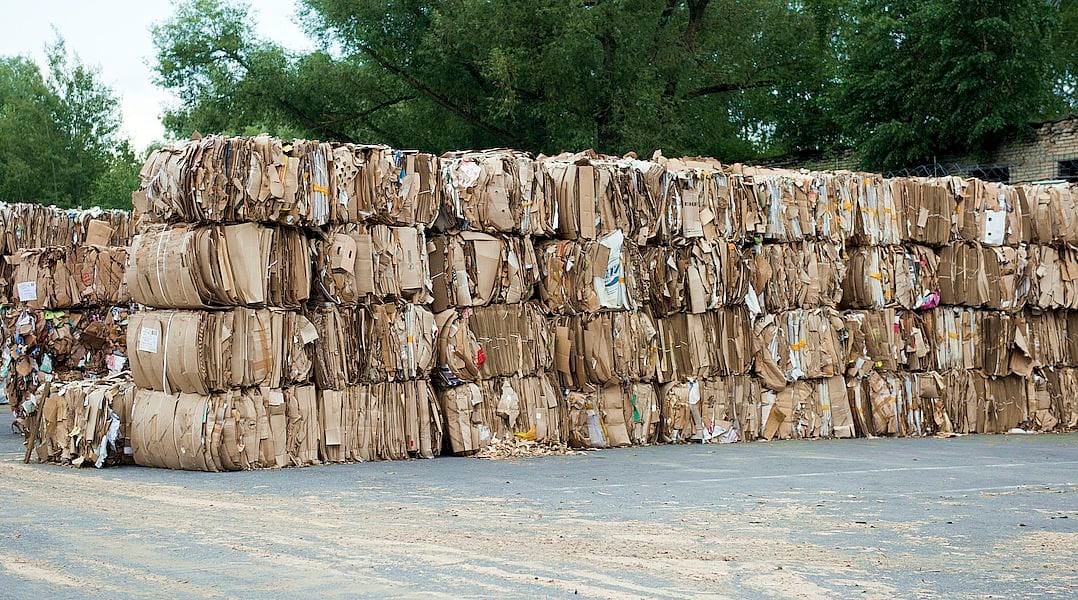 Предприятие переработчик купит макулатуру в больших объёмах!