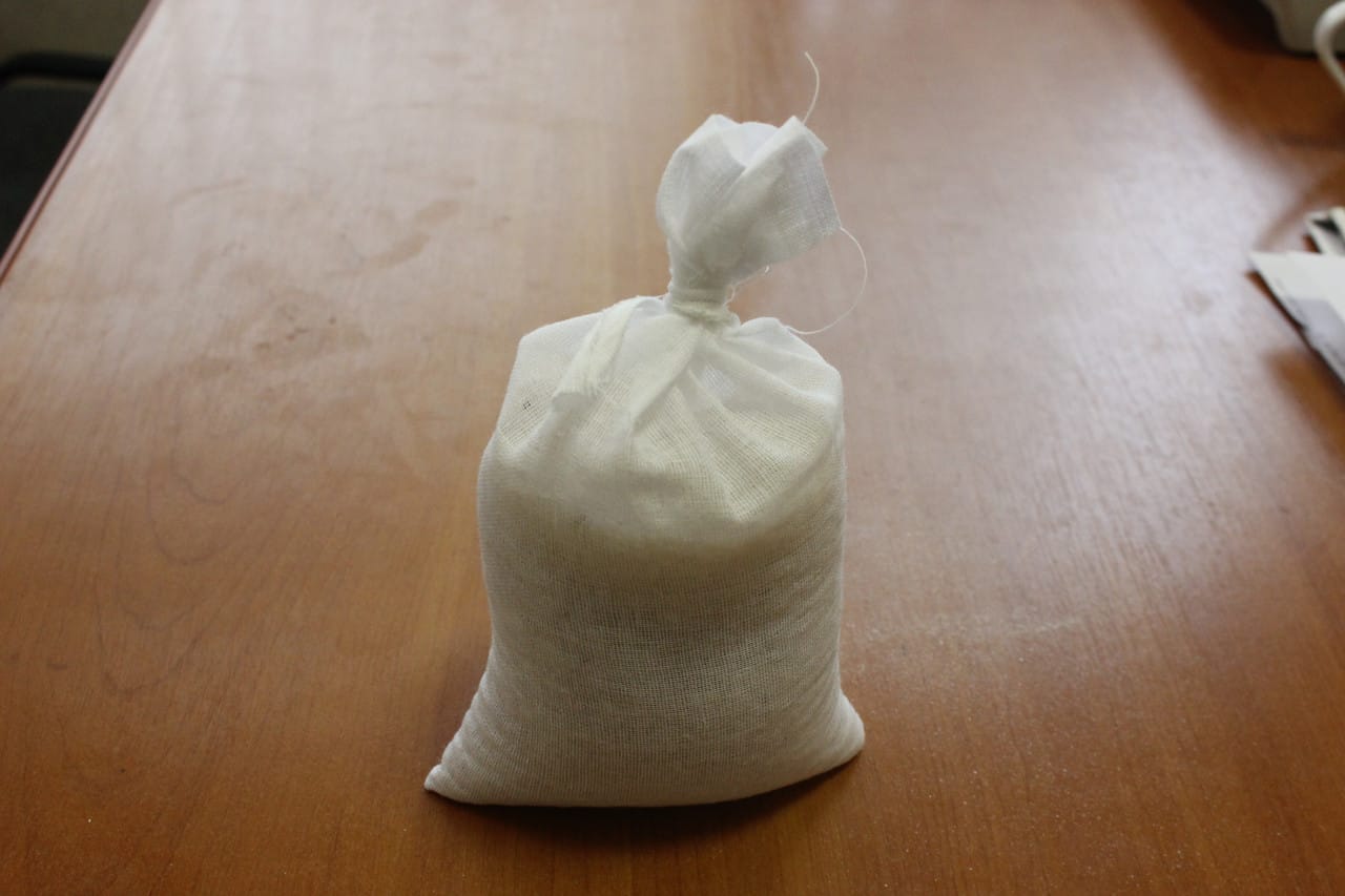 Силикагель в хлопчатобумажный мешочках по 0,1 кг