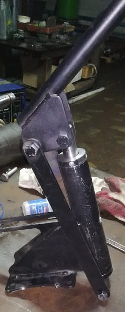 Приспособление для пробивки стальных тонкостенных труб — фото 3