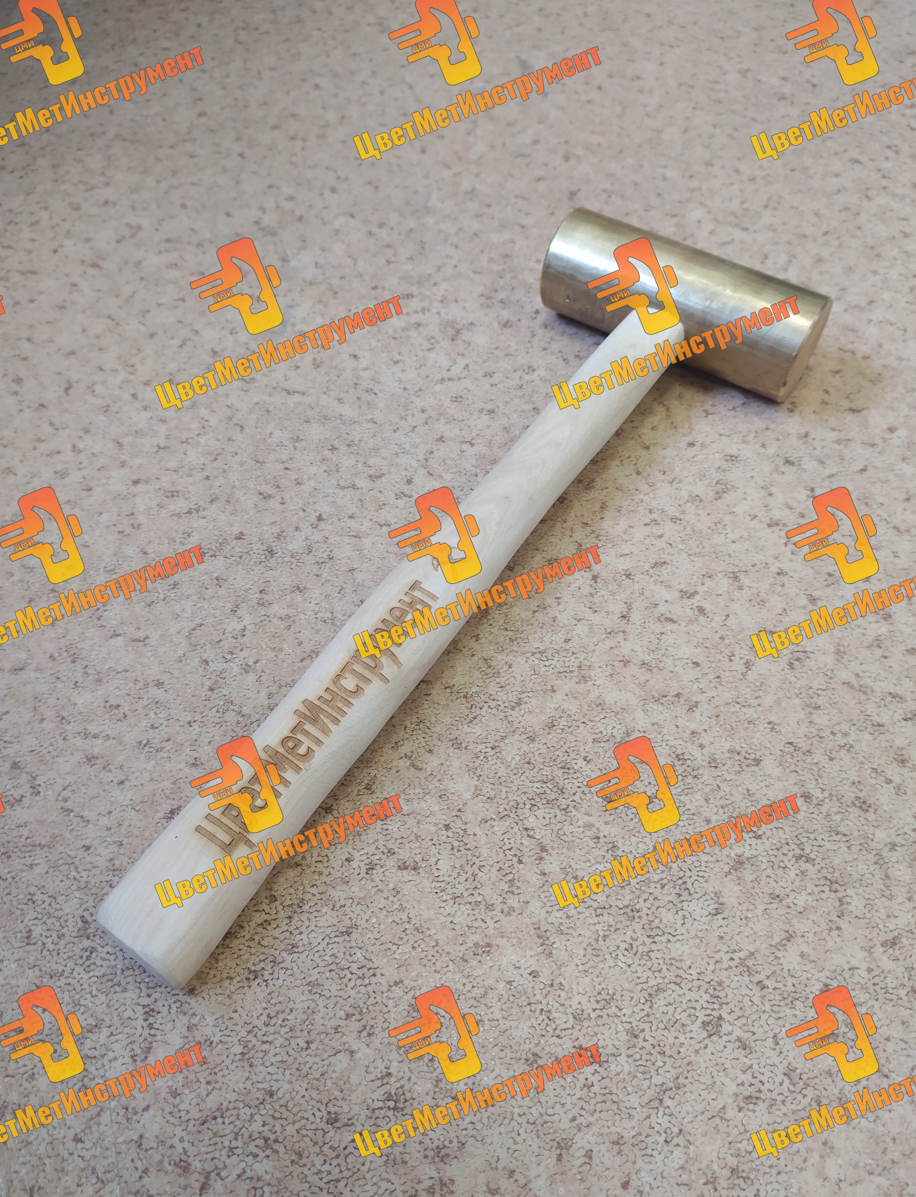 Молоток латунный 1, 6 кг (1600гр)  с деревянной ручкой — фото 2