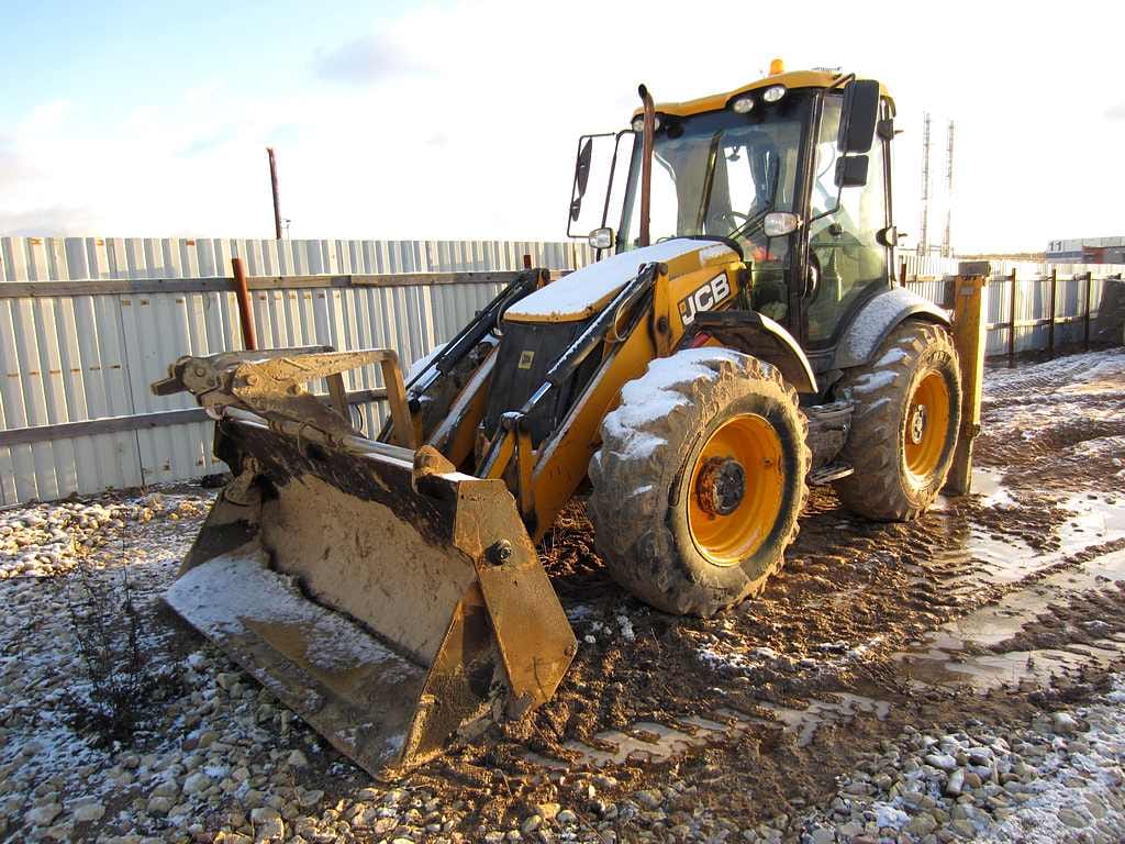 Экскаватор-погрузчик JCB 4CX, 2013 г, вилы + 2 ковша + молот — фото 4