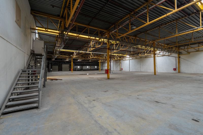 Отличный склад или пр-во на 1 эт., 600 кВт, беспылевой пол, большой офис, без комиссии. — фото 2