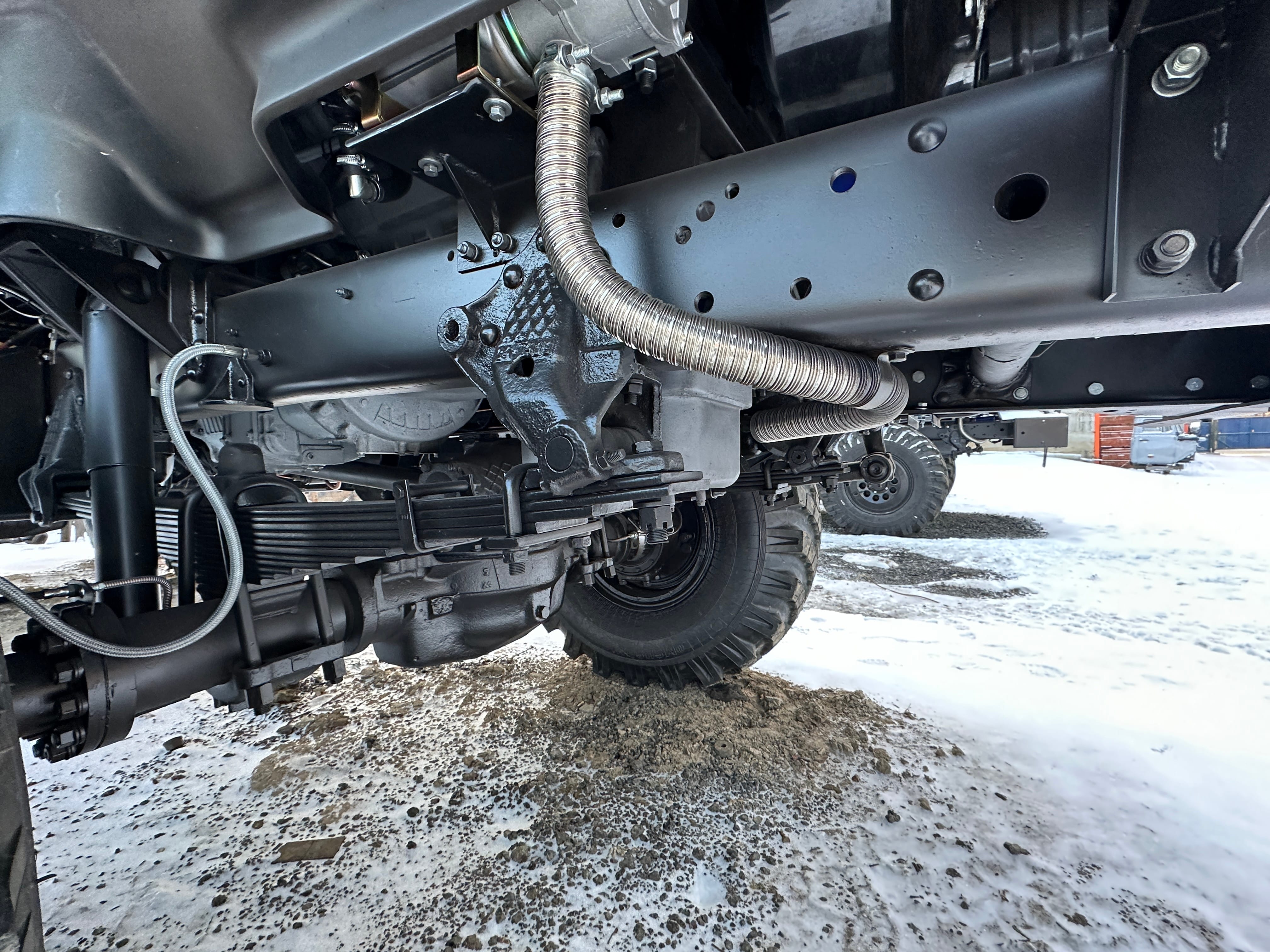 Лесовоз на шасси Урал 55571, капремонт  2025 г.в. с манипулятром Велмаш — фото 4