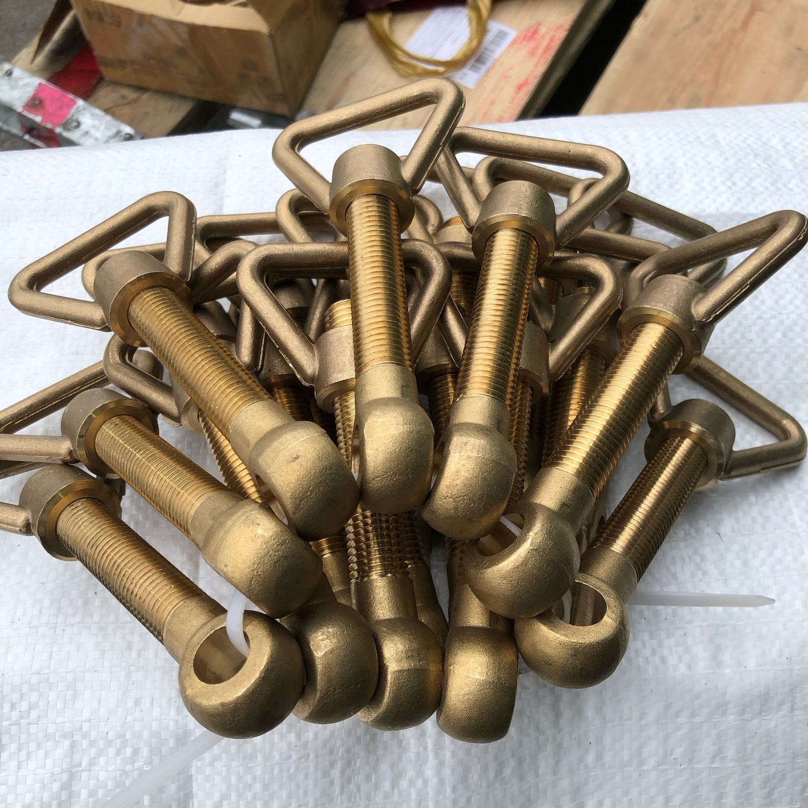 комплект М16(гайка-барашек/болт откидной) латунные — фото 5