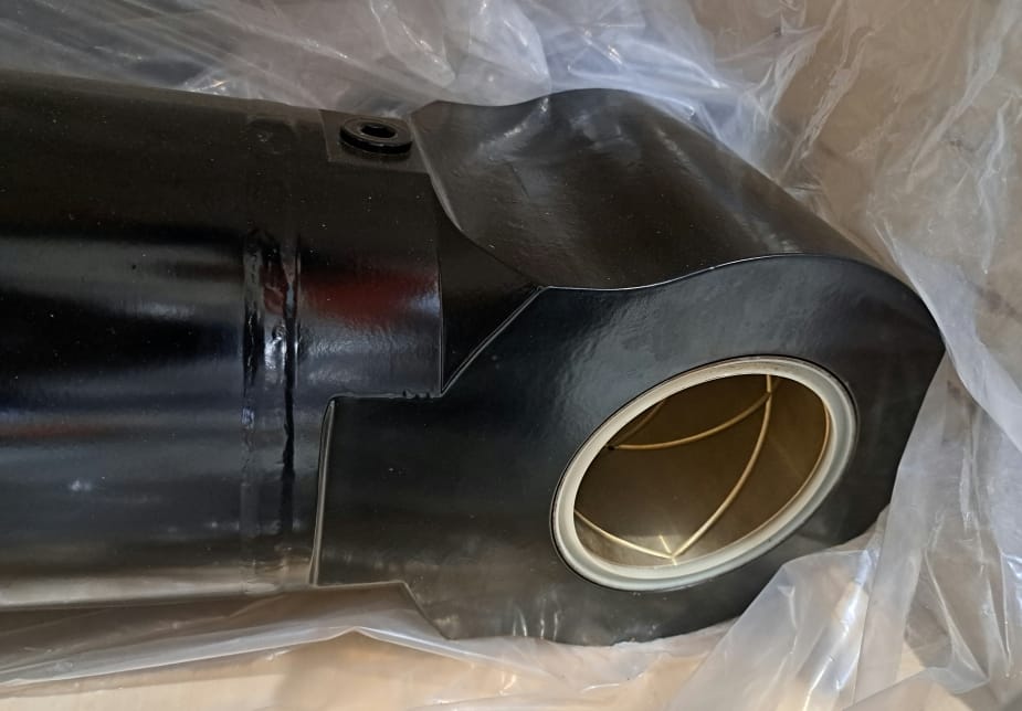 Продам Цилиндр подъёма стрелы — фото 6