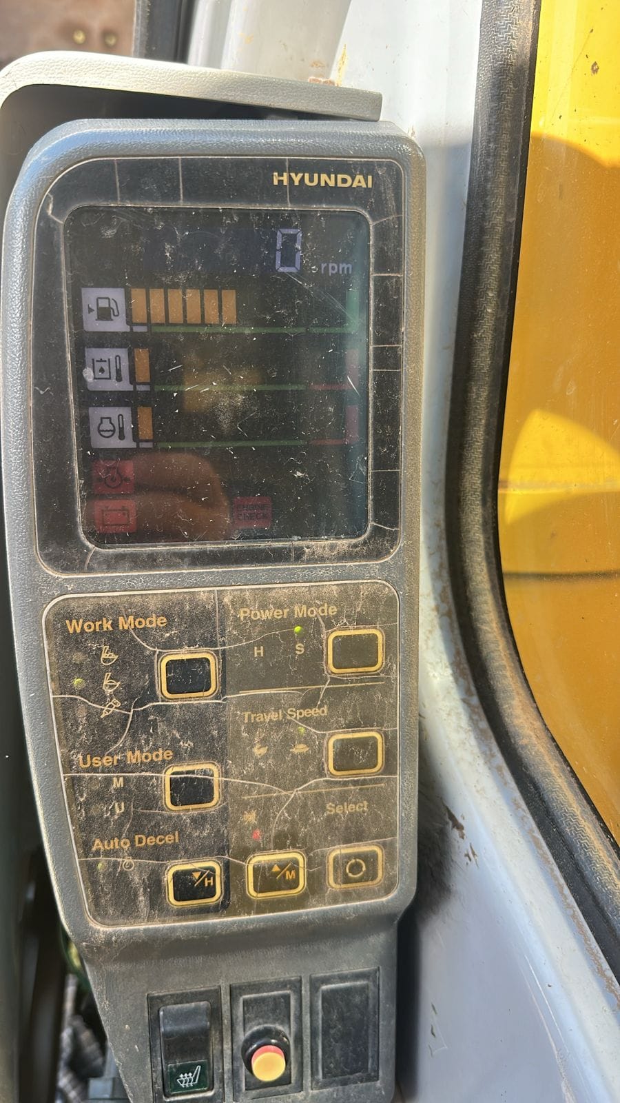 Гусеничный экскаватор Hyundai R450LC — фото 3